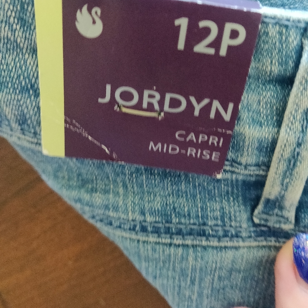 Pants - Picture 8 of 8